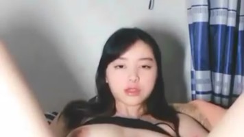 ABG Cantik Tato Kupu2 Colmek