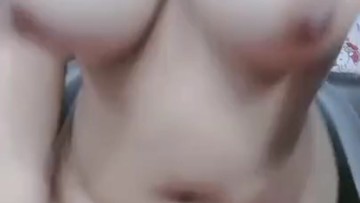 Tante Mekynaa Tatoo di Belahan Nenen Omek