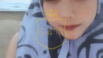 Mbak Cici Jilbab Live Telanjang Mandi